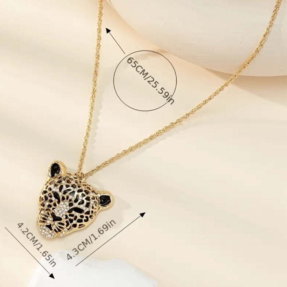 Gold Leopard Head Rhinestone Necklace - Picture 2 of 8